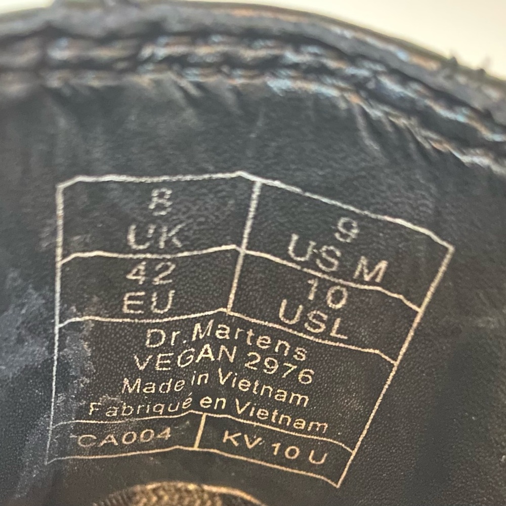 Dr. Martens unisex Vegan Felix Chelsea Boots - Picture 6 of 7